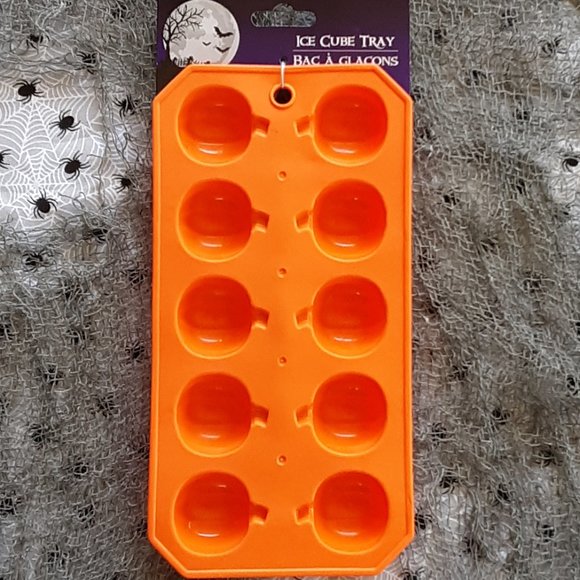 🎃 Pumpkins Silicone Chocolates Ice Tray Jello Shots Halloween Mold Kids Parties - Picture 1 of 13